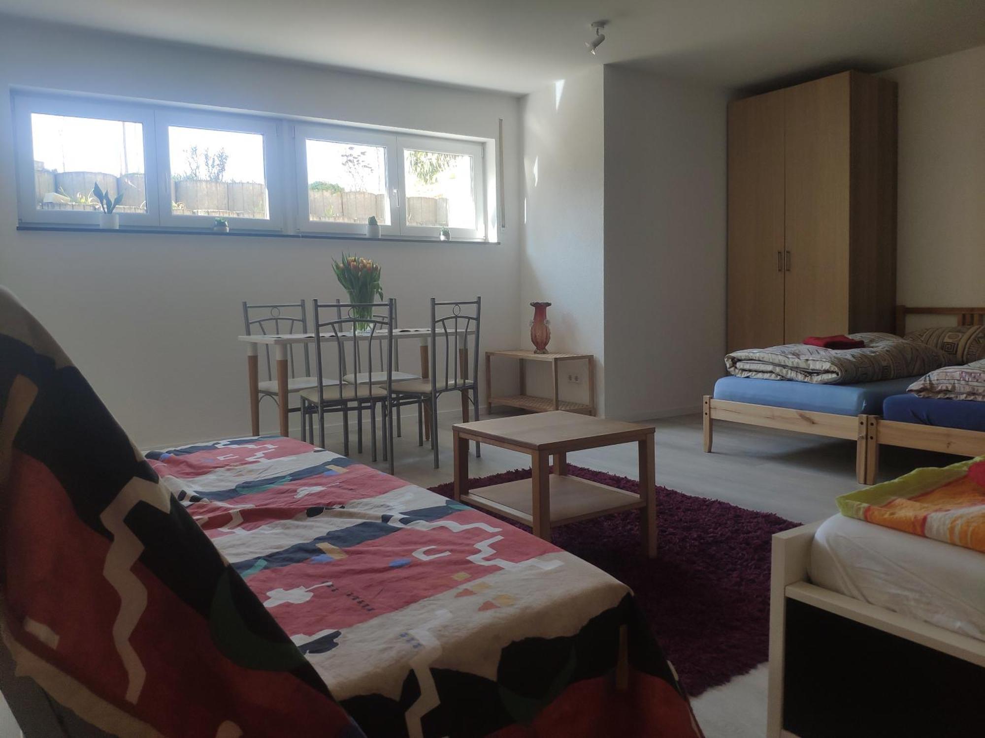 Ferienwohnung Gästehaus mit Privatzimmer in Freiburg Zimmer foto