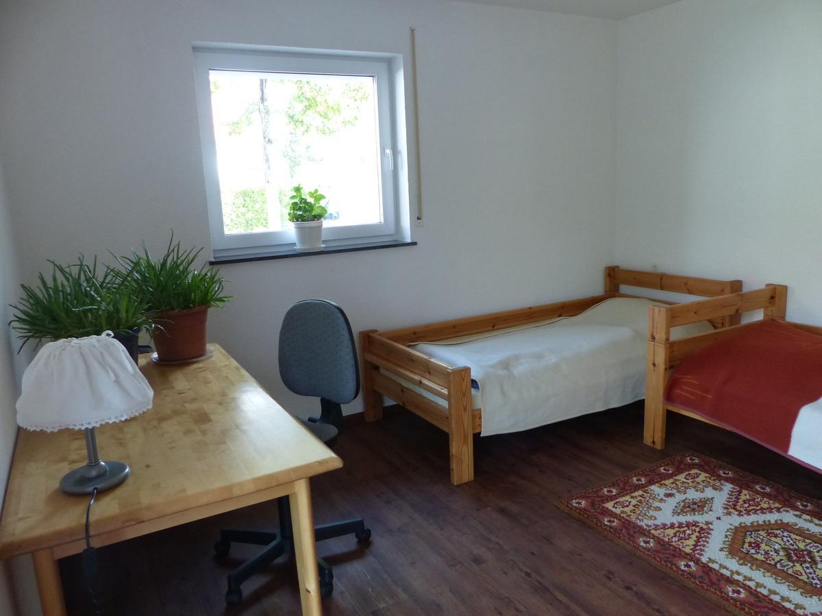 Ferienwohnung Gästehaus mit Privatzimmer in Freiburg Exterior foto