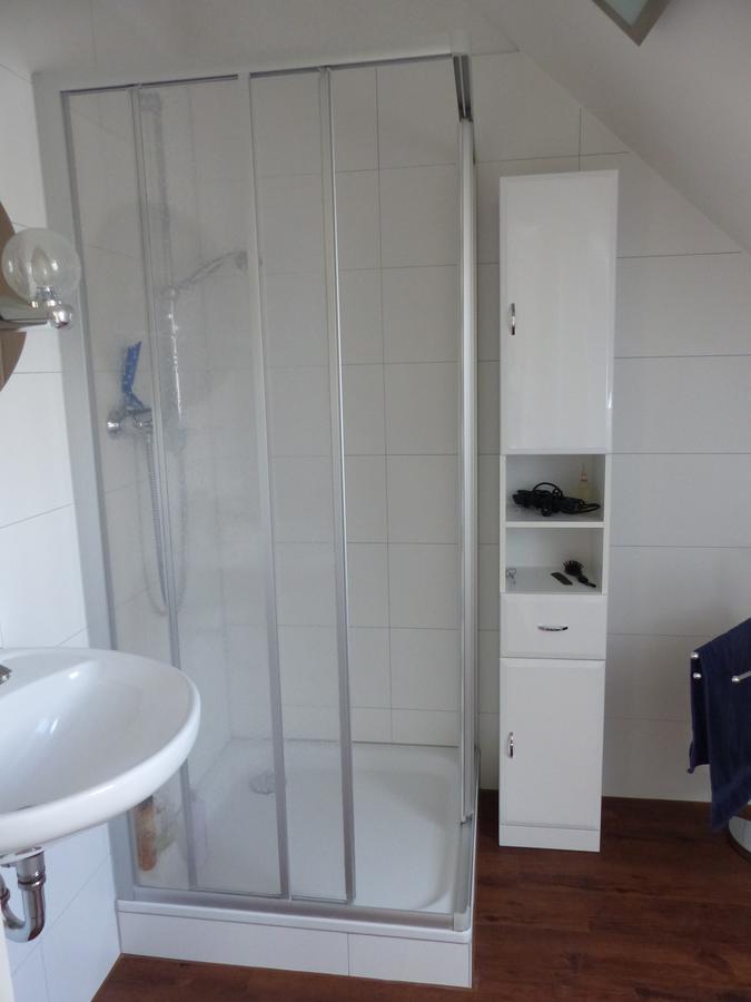 Ferienwohnung Gästehaus mit Privatzimmer in Freiburg Exterior foto